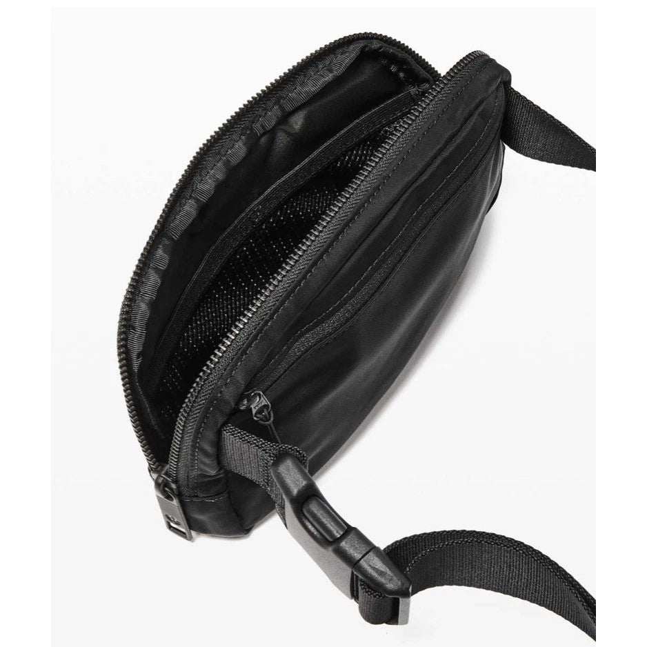 Lululemon Everywhere Belt Bag, Black